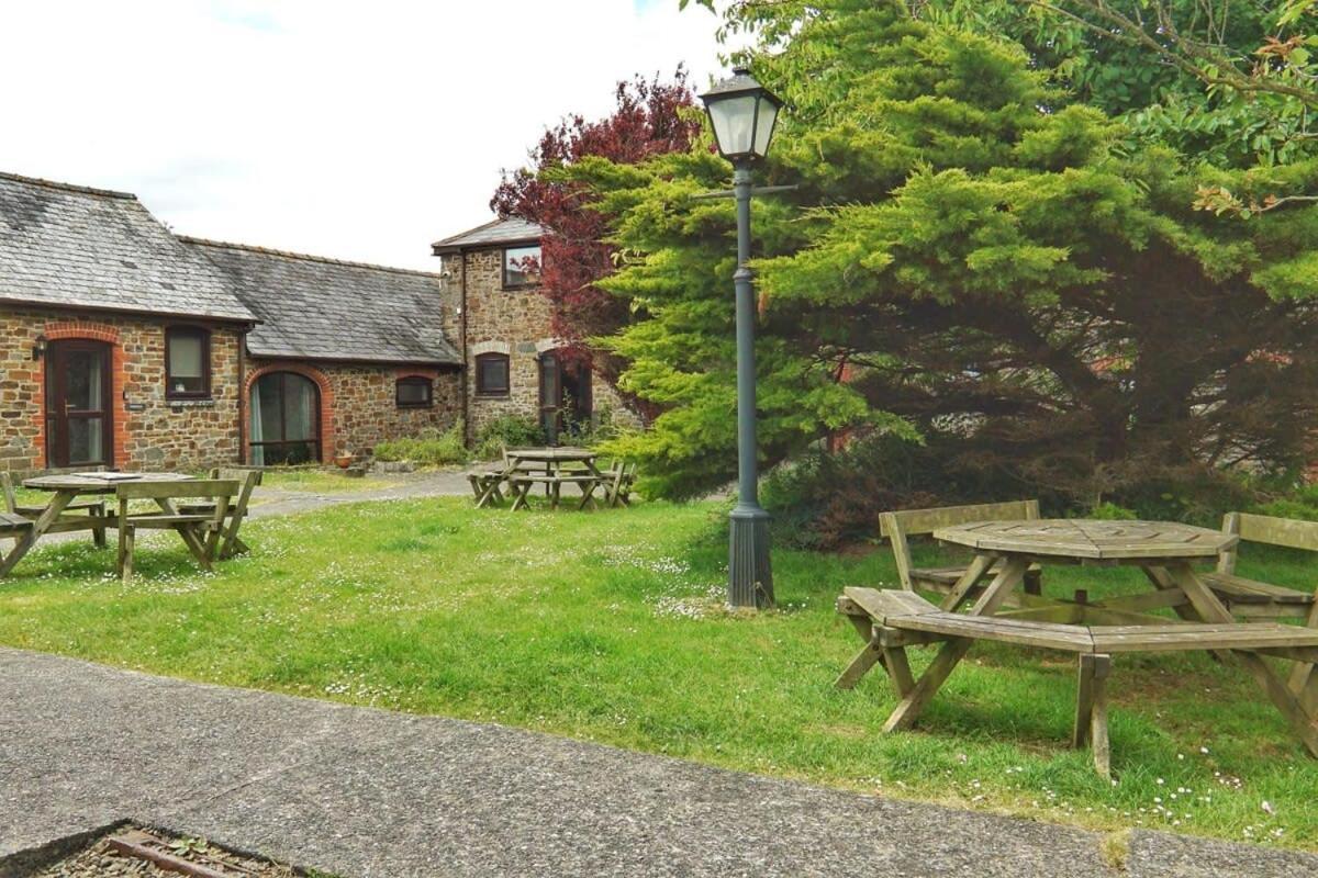 Lovely 3 Bedroom Holiday Cottage Nr Bude Buitenkant foto